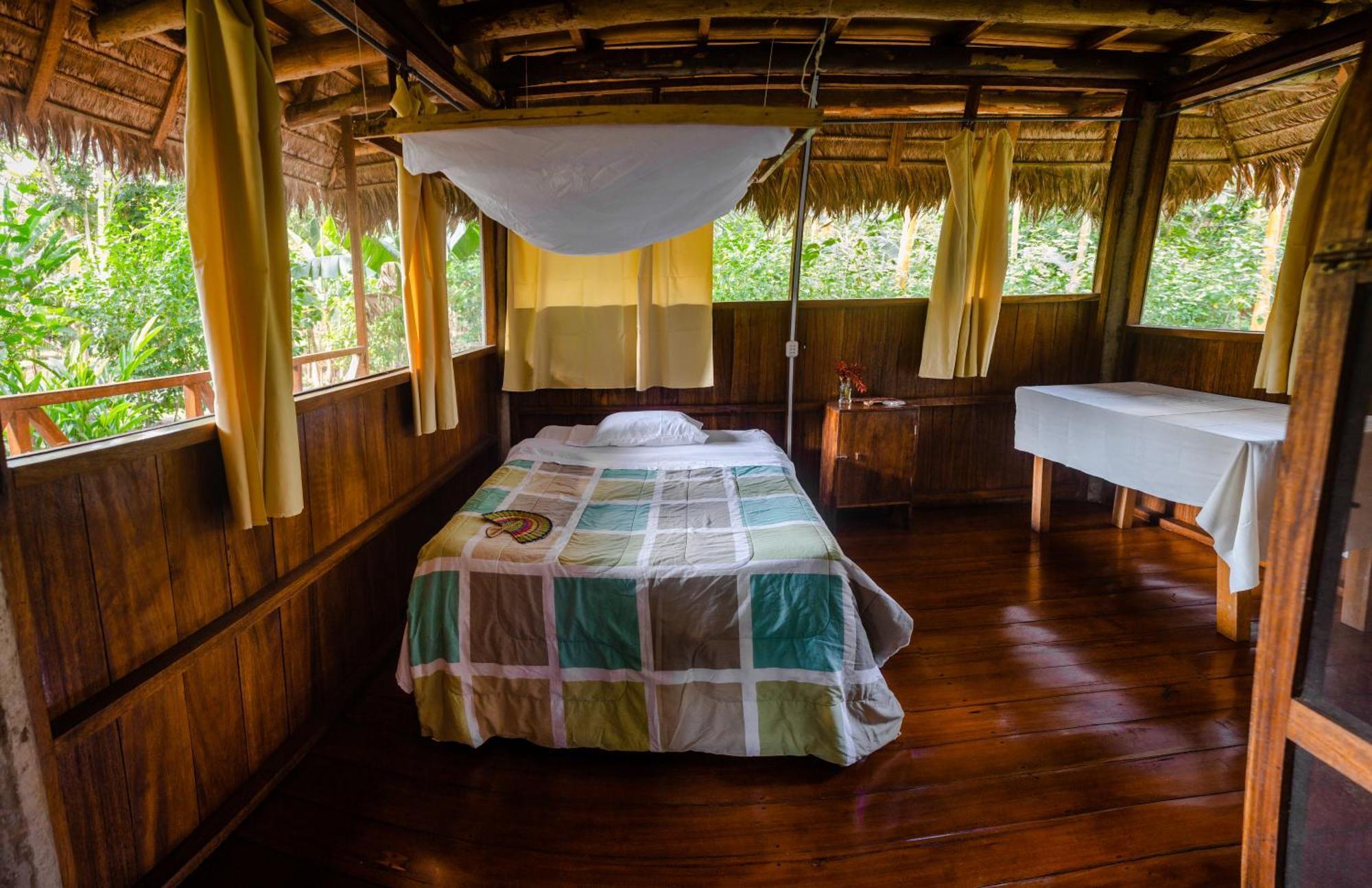 Tres Chimbadas Lake Lodge Tambopata Dış mekan fotoğraf